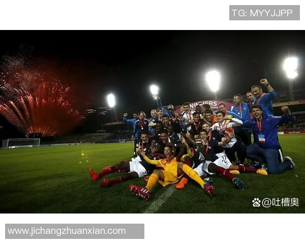 足球明星激情咆哮瞬间视频集锦让你感受赛场热血沸腾的魅力与激情 足球明星激情咆哮瞬间视频集锦让你感受赛场热血沸腾的魅力与激情