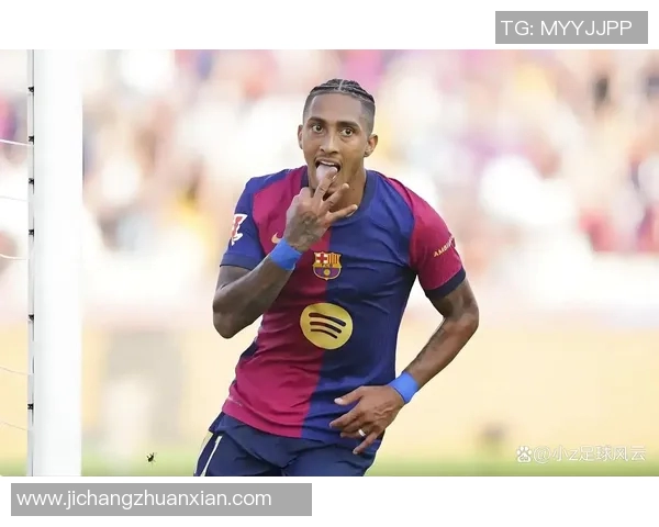 2021年上半年足球明星风云榜揭晓他们的精彩表现与成就回顾 2021年上半年足球明星风云榜揭晓他们的精彩表现与成就回顾